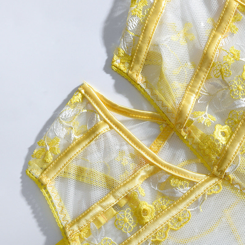 NEW, 2 pc set, Yellow & Gold Roses (size 4-inches), matching lace sew- –  PatchPartyClub