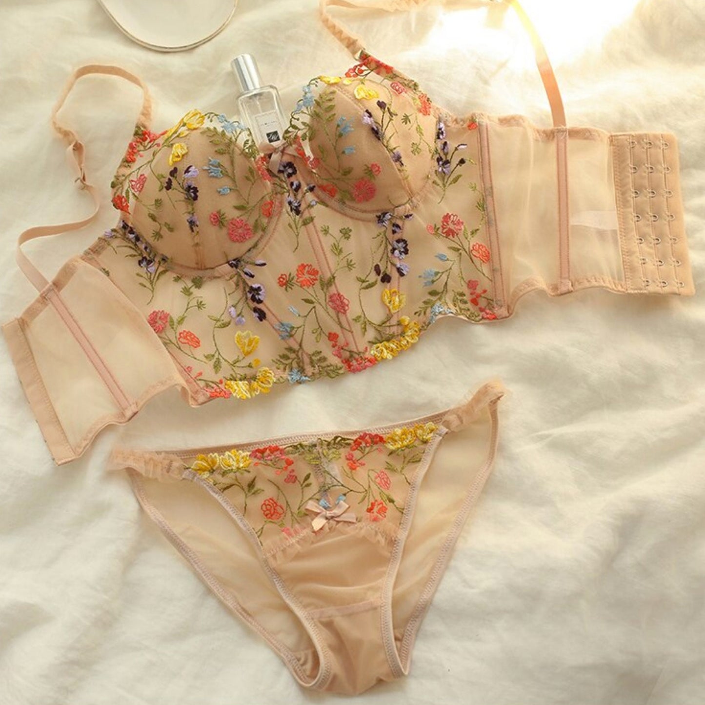 French Floral Embroidery Lace Corset Lingerie Set